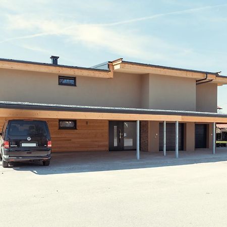 Simply Home Apartments Ueberackern 外观 照片